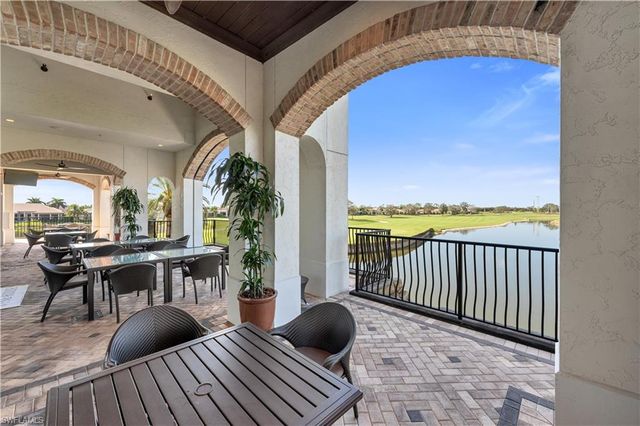 16348 Viansa WAY 102, Naples, FL 34110