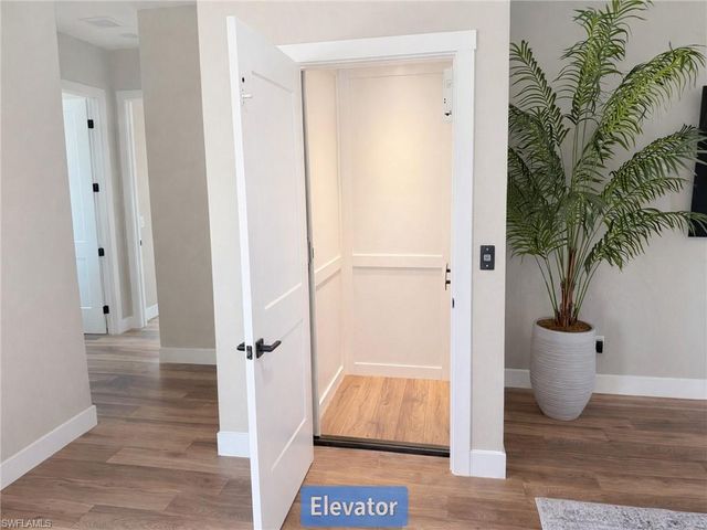 20700 Park PL, Estero, FL 33928