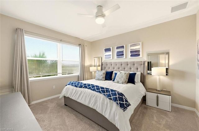 9365 Pocida CT 202, Naples, FL 34119