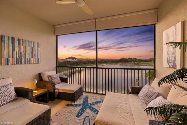 9365 Pocida CT 202, Naples, FL 34119