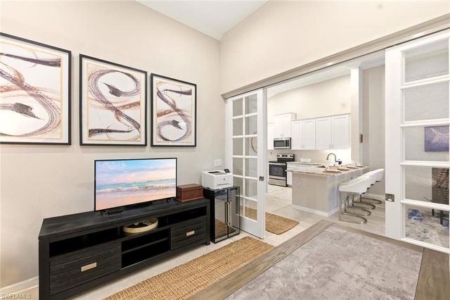 9365 Pocida CT 202, Naples, FL 34119