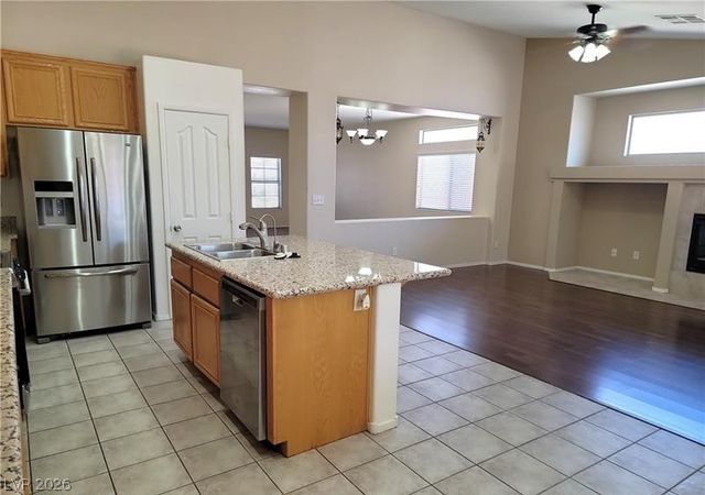 34 Amber Rock Street, Henderson, NV 89012