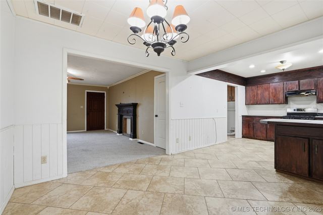 265 E Glenpool Boulevard, Glenpool, OK 74033