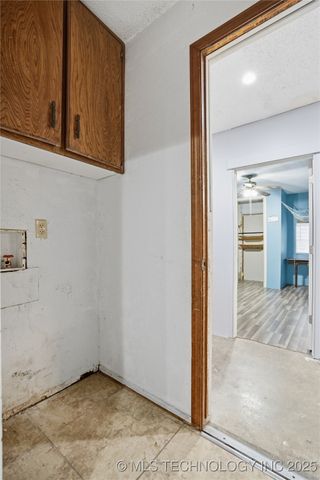 265 E Glenpool Boulevard, Glenpool, OK 74033