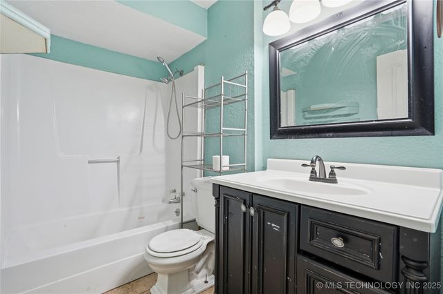 265 E Glenpool Boulevard, Glenpool, OK 74033