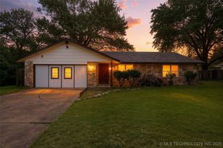 265 E Glenpool Boulevard, Glenpool, OK 74033