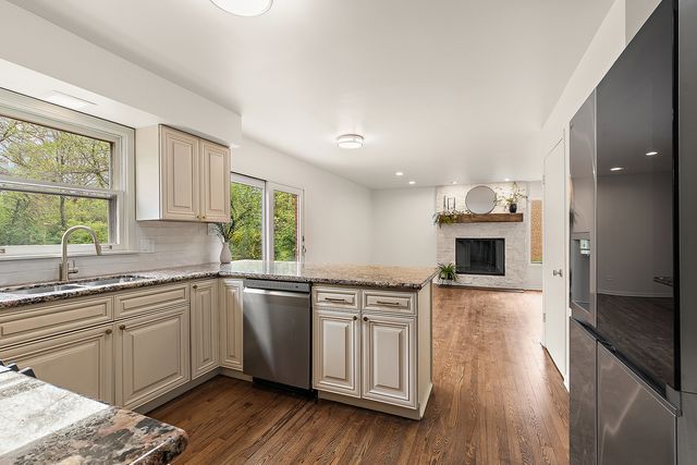 2209 Collett Lane, Flossmoor, IL 60422