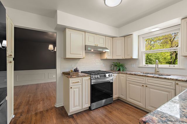 2209 Collett Lane, Flossmoor, IL 60422