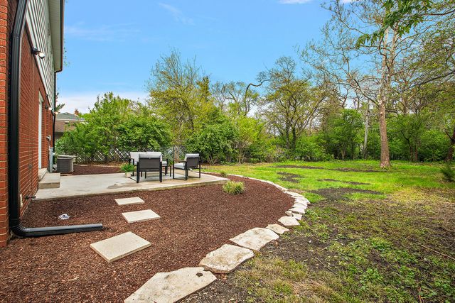2209 Collett Lane, Flossmoor, IL 60422