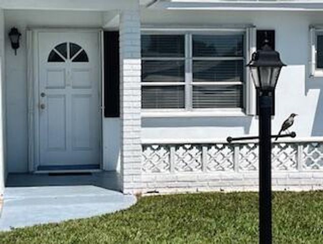 907 SW 3rd Avenue, Boynton Beach, FL 33426