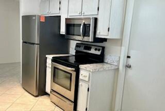 907 SW 3rd Avenue, Boynton Beach, FL 33426