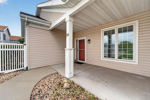3356 Stone Creek Circle, Madison, WI 53719