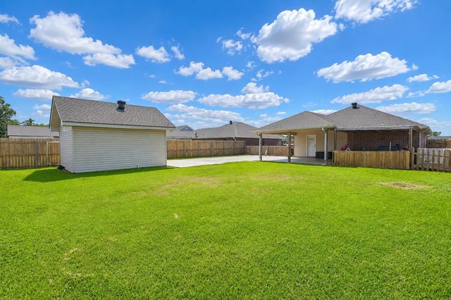 218 T Leigh Drive, Houma, LA 70364