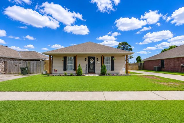 218 T Leigh Drive, Houma, LA 70364