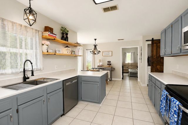 218 T Leigh Drive, Houma, LA 70364