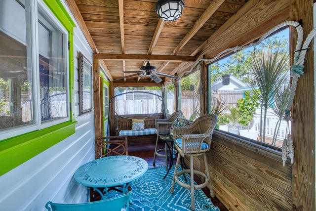 611 Grinnell St Apt 4, Key West, FL 33040