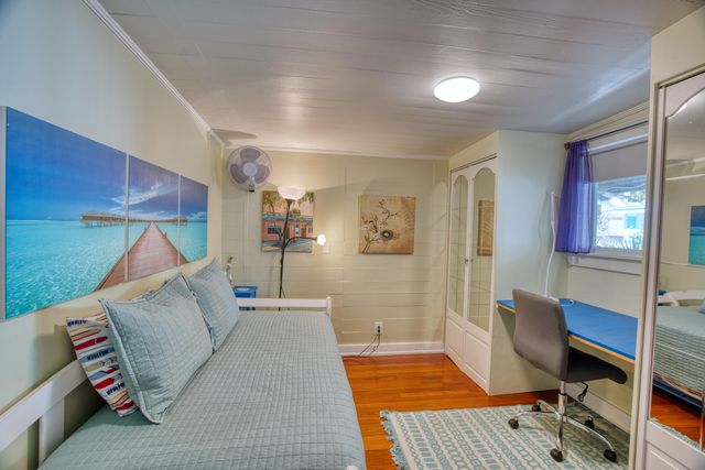 611 Grinnell St Apt 4, Key West, FL 33040