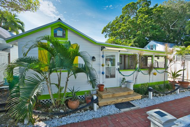 611 Grinnell St Apt 4, Key West, FL 33040