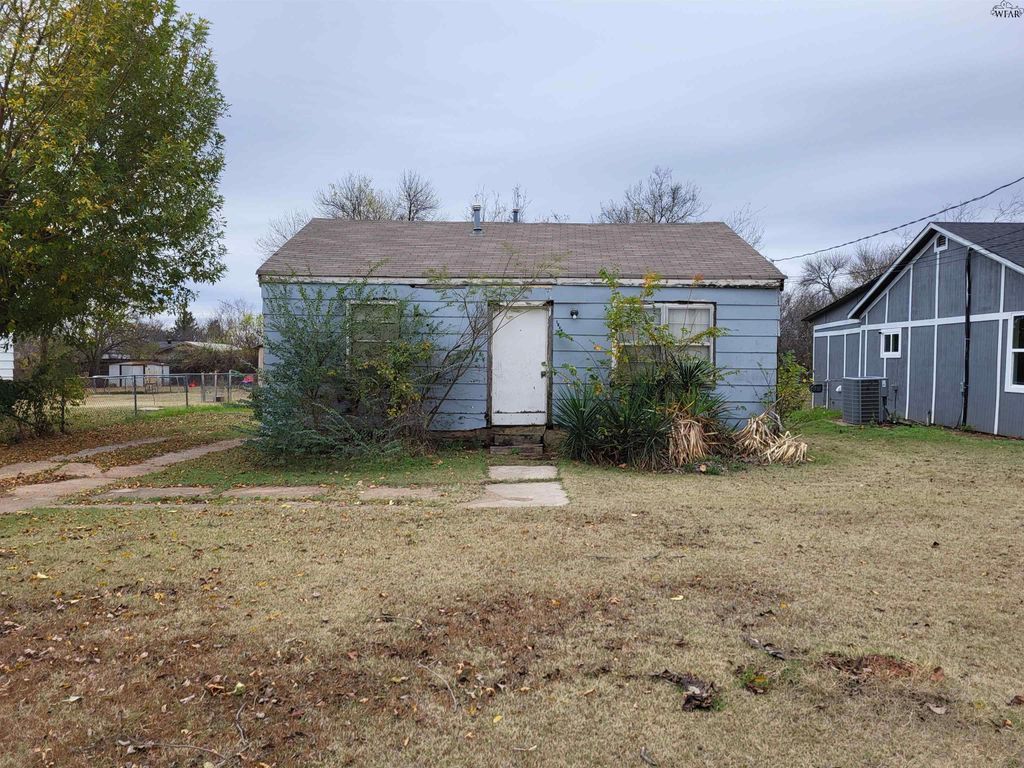 1405 BORTON STREET, Wichita Falls, TX 76306