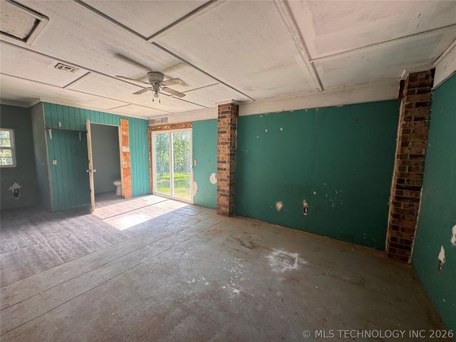 22768 S 478 Road, Tahlequah, OK 74464