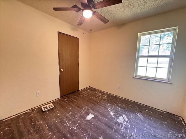 22768 S 478 Road, Tahlequah, OK 74464