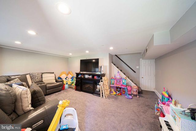12023 SALINA PL, Philadelphia, PA 19154
