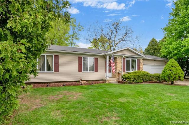 6332 Windham Place, Grand Blanc, MI 48439