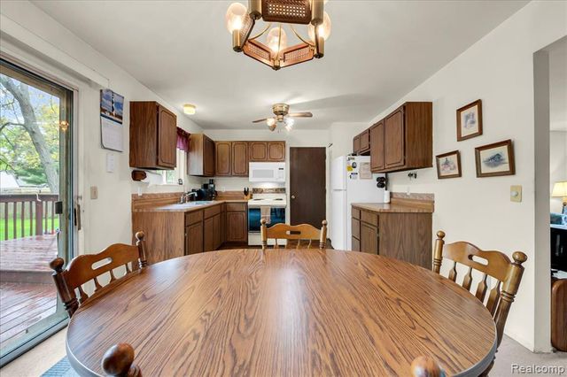 6332 Windham Place, Grand Blanc, MI 48439