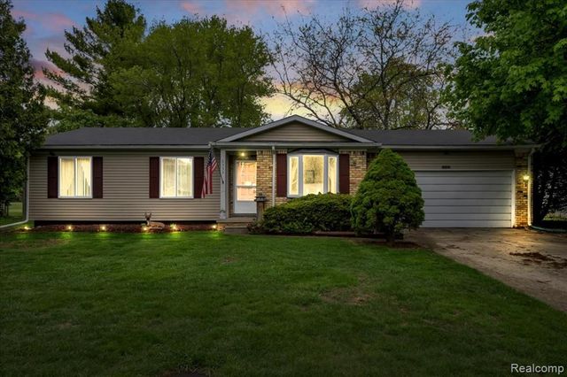 6332 Windham Place, Grand Blanc, MI 48439