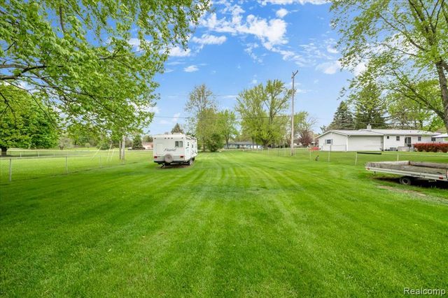 6332 Windham Place, Grand Blanc, MI 48439