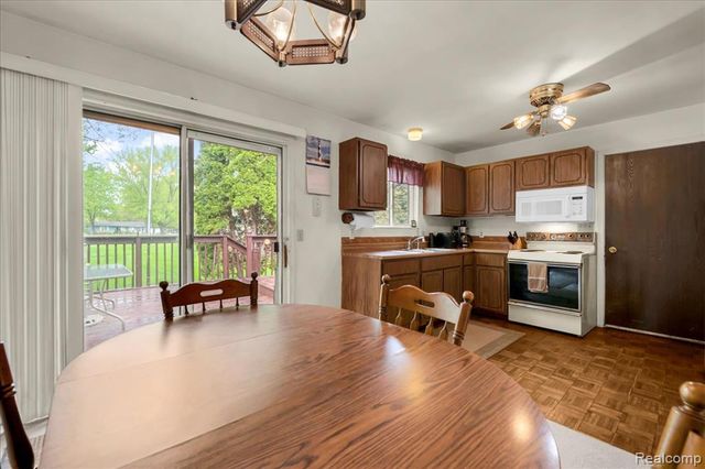 6332 Windham Place, Grand Blanc, MI 48439