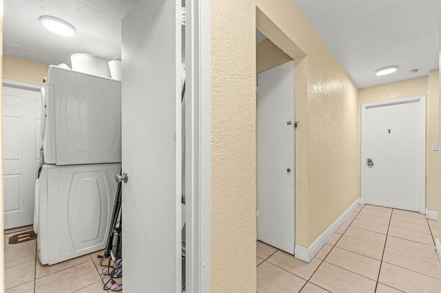 2640 NW 14th Court, Fort Lauderdale, FL 33311