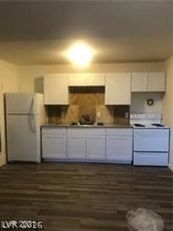 3726 Hazelwood Street 15, Las Vegas, NV 89119