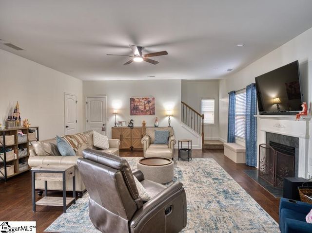 255 Meadow Blossom Way, Simpsonville, SC 29681