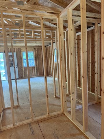 549 Dollar Dr, Altamont, TN 37301