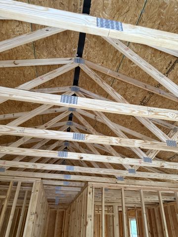 549 Dollar Dr, Altamont, TN 37301