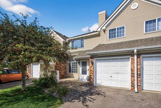 1902 Sapphire Point 110, Eagan, MN 55122