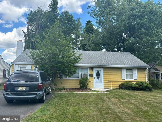 84 THERESA ST, Trenton, NJ 08618