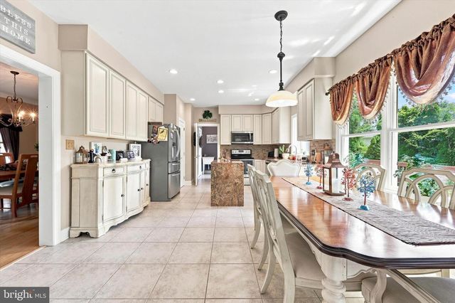 7 EMMA DR, Wilmington, DE 19810