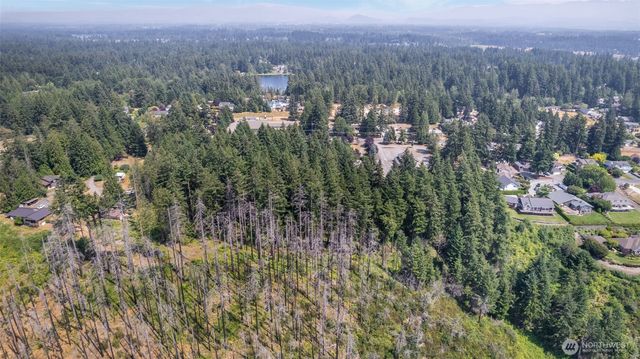 7411 Myers Road E, Bonney Lake, WA 98391