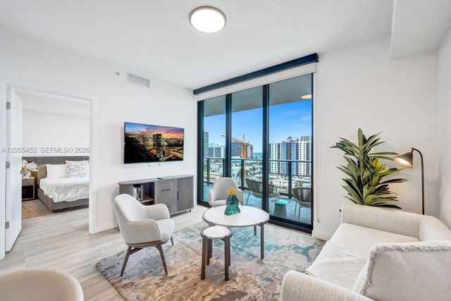 580 72nd 1004 1004, Miami Beach, FL 33141