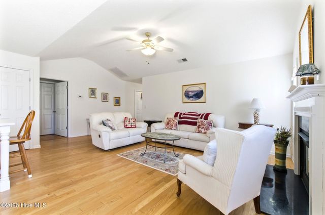 111 Bay Tree Circle, Hampstead, NC 28443