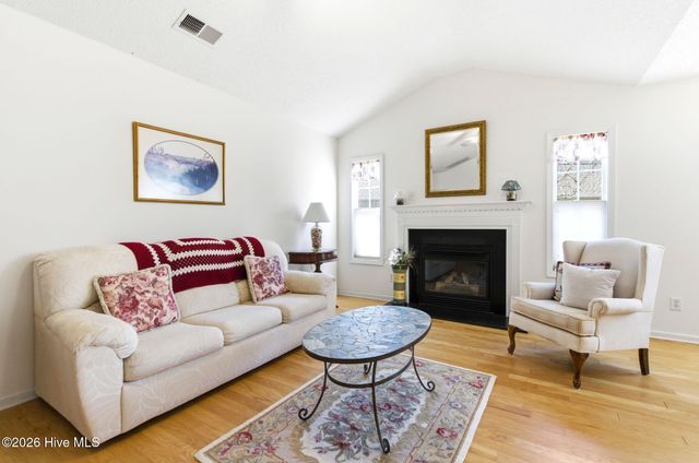 111 Bay Tree Circle, Hampstead, NC 28443
