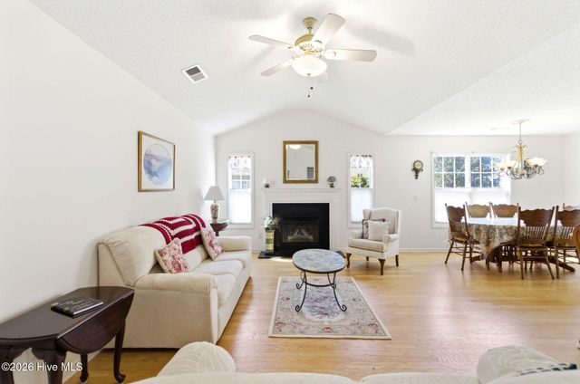 111 Bay Tree Circle, Hampstead, NC 28443