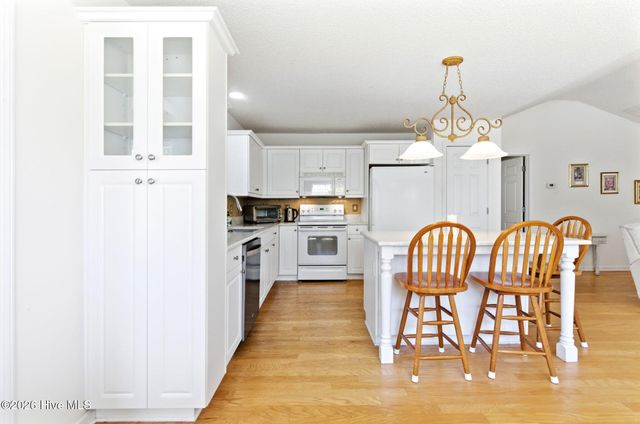 111 Bay Tree Circle, Hampstead, NC 28443