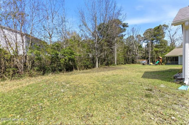 111 Bay Tree Circle, Hampstead, NC 28443