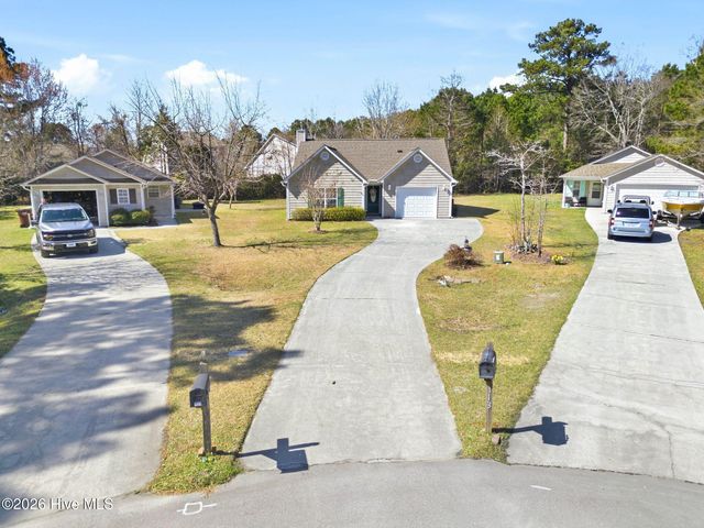 111 Bay Tree Circle, Hampstead, NC 28443