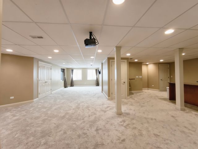 1404 Hatchwood Court, Naperville, IL 60565