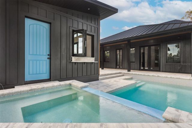 708 W KENTUCKY AVENUE, Tampa, FL 33603