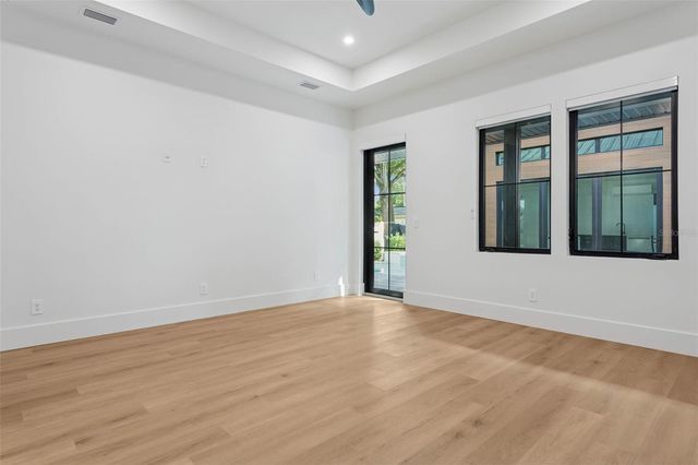 708 W KENTUCKY AVENUE, Tampa, FL 33603